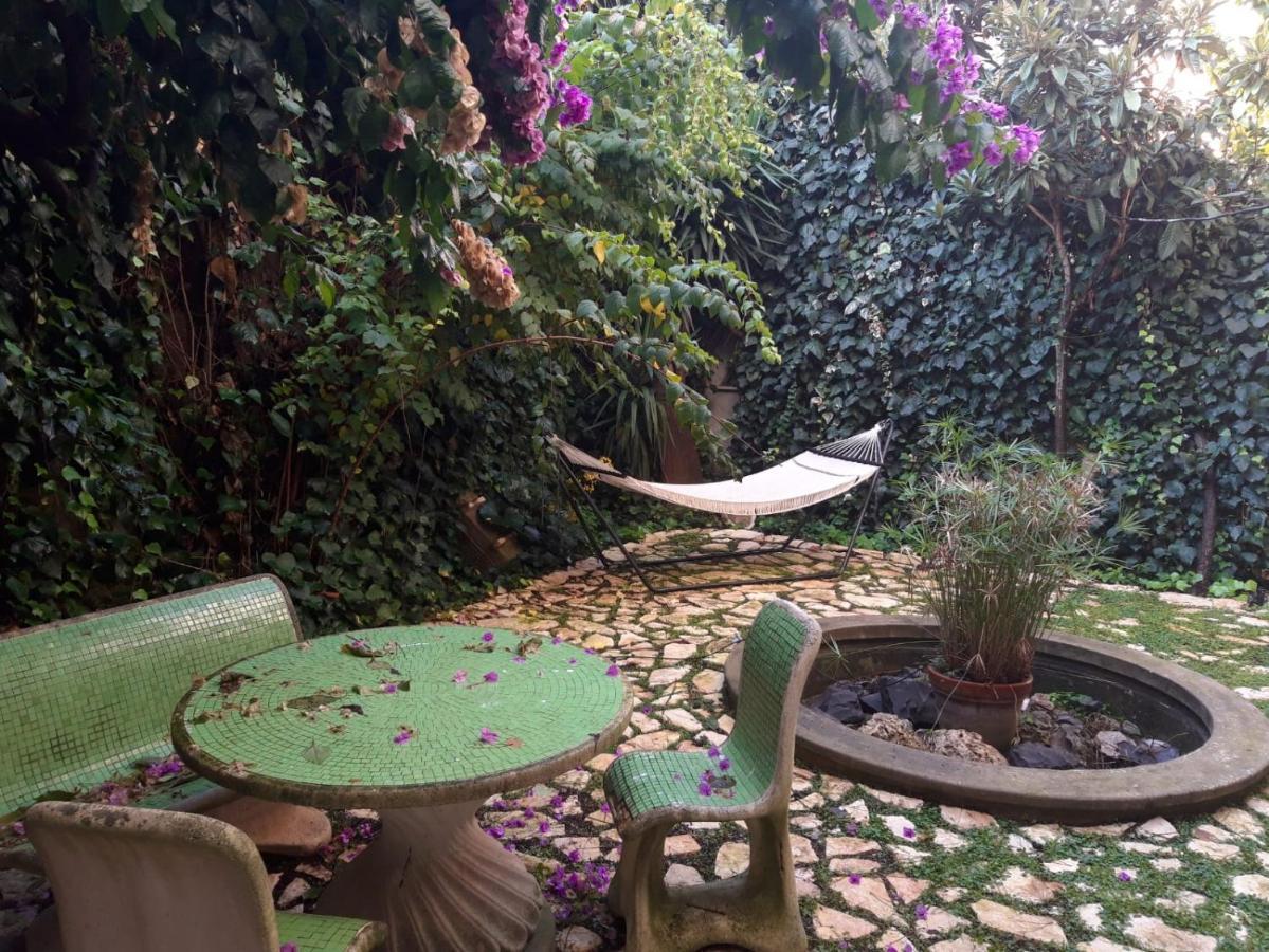 Vatican Fairytale Garden Рим Екстер'єр фото
