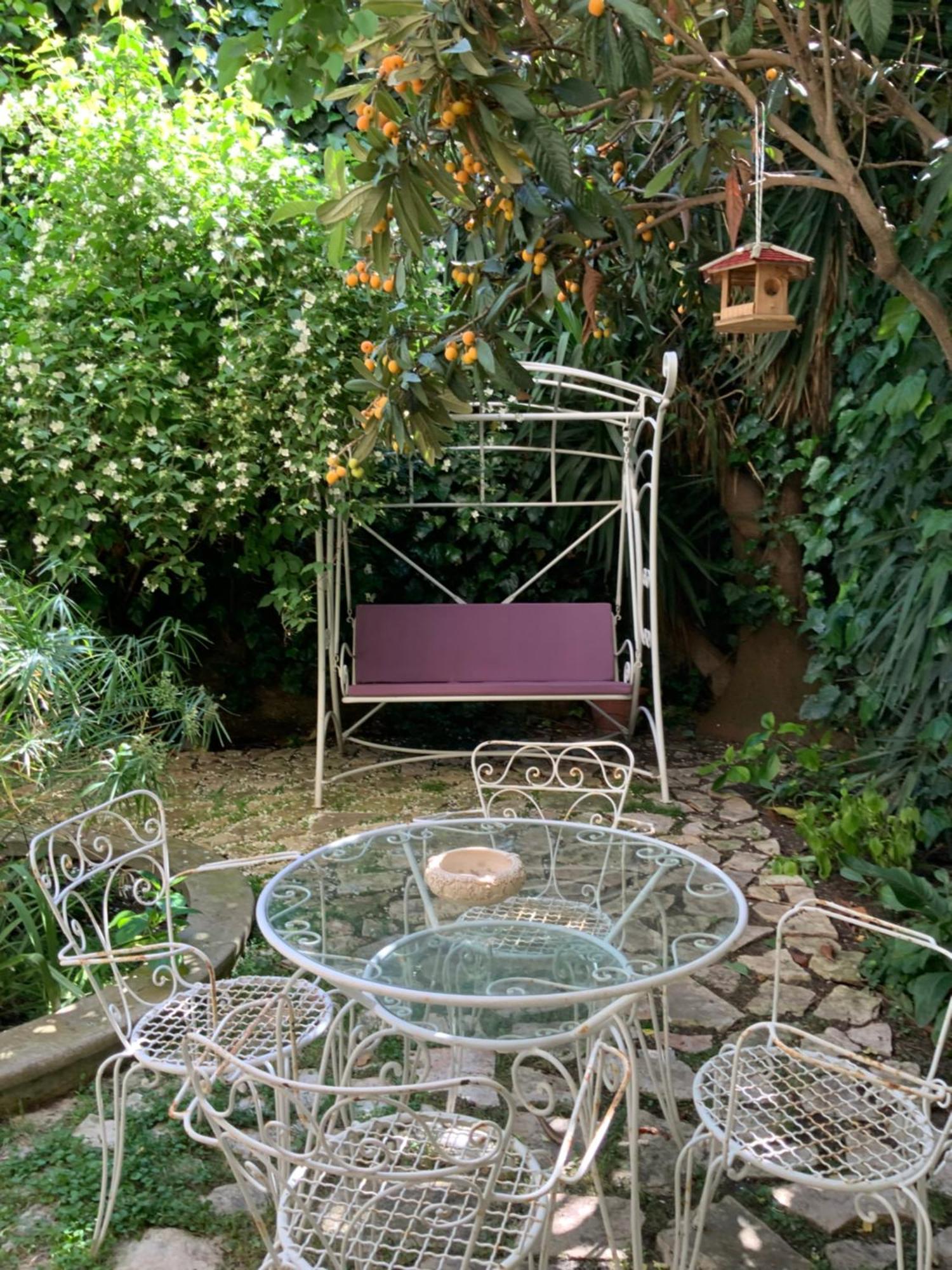 Vatican Fairytale Garden Рим Екстер'єр фото